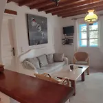Beachside 2 Bd Stylish Apt W Private Patio *