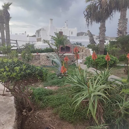 Beachside 2 Bd Stylish Apt W Private Patio * Ornos (Mykonos)