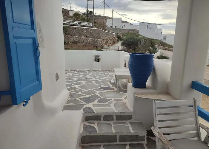 Beachside 2 Bd Stylish Apt W Private Patio