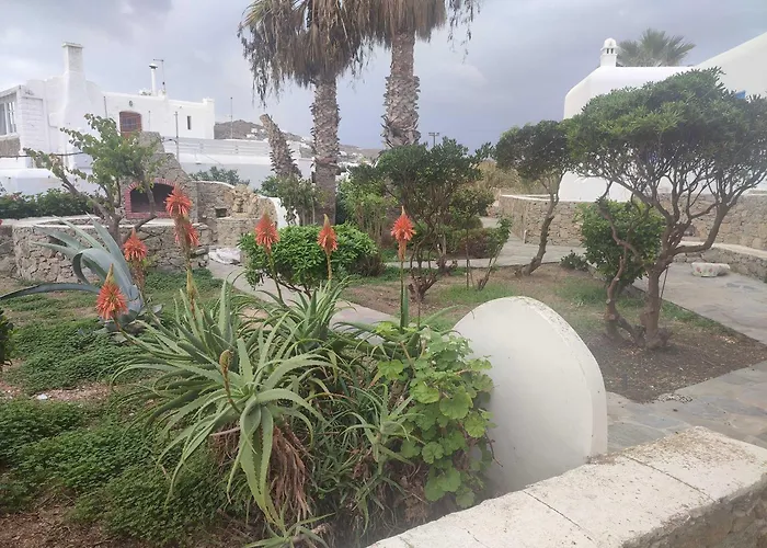 Beachside 2 Bd Stylish Apt W Private Patio * Ornos (Mykonos)