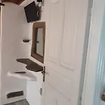Beachside 2 Bd Stylish Apt W Private Patio Lejlighed Ornos (Mykonos)