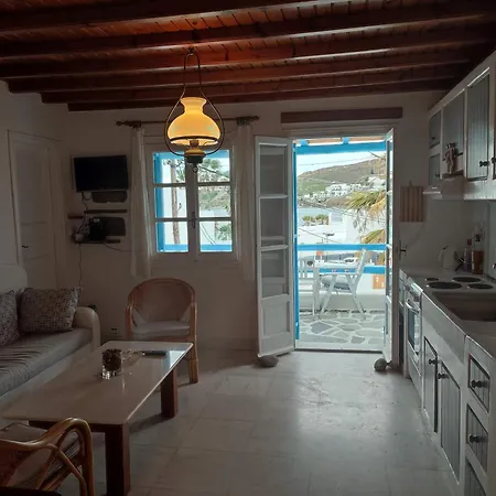 Beachside 2 Bd Stylish Apt W Private Patio Ornos (Mykonos)