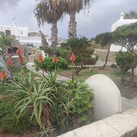 Beachside 2 Bd Stylish Apt W Private Patio * Ornos (Mykonos)